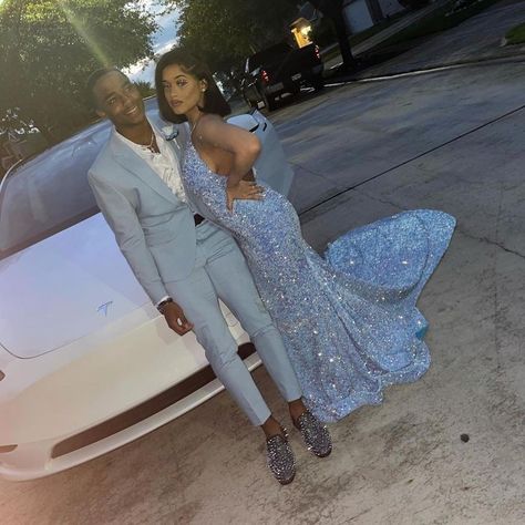 Gray Prom Couple, Blue Prom Couple, Edgy Prom Dresses, Short Sparkly Dresses, Prom Goals, Prom Tuxedo, Prom Inspiration, Prom Couples, Prom Girl Dresses