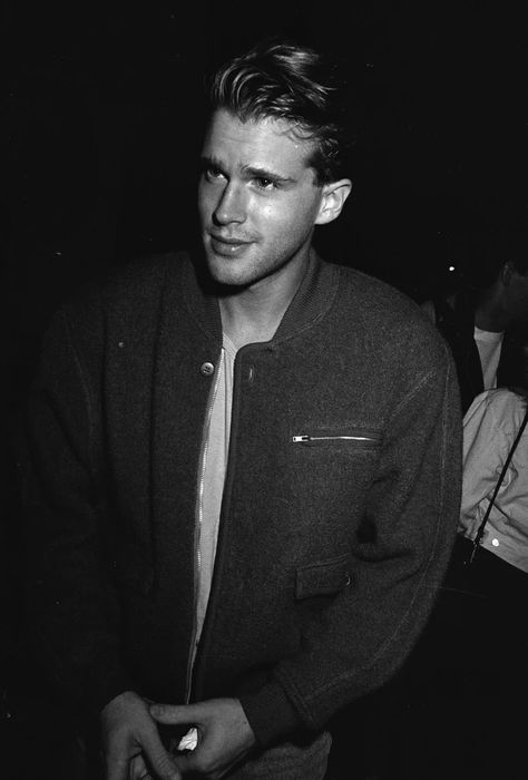 Young Cary Elwes Pictures Cary Elwes, Ideal Man, Princess Bride, Hollywood Life, Hottest Celebrities, Popsugar, Celebrity Pictures, Celebrity Gossip, Celebrity Crush