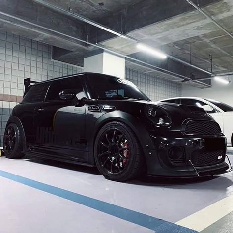 Mini Copper Aesthetics, Aesthetic Mini Cooper, Mini Cooper Tuning, R53 Mini Cooper S, Black Mini Cooper, Mini Cooper Sport, Mini Cooper Accessories, Mini Cooper Custom, It Aesthetic