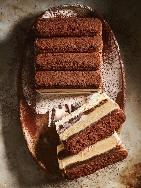 It’s every entertainer’s favourite, with irresistible layers of chocolate, coffee and cream, ready and waiting for you to take that first spoonful. Tiramisu Ice Cream, Donna Hay Recipes, Ice Cream Cake Recipe, Layer Cake Recipes, Donna Hay, Tiramisu Recipe, A Piece Of Cake, Ice Cream Desserts, Piece Of Cake