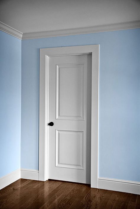 Interior Doors Photo Gallery Modern Door Casing, Modern Door Trim, Door Casing Ideas, Modern Trim, Baseboard Styles, Interior Window Trim, Door Frame Molding, Interior Door Trim, Baseboard Trim