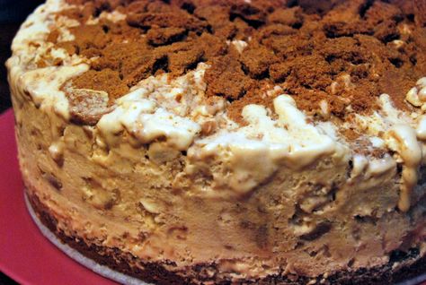 Biscoff Toffee Ice Cream Cake Biscoff Ice Cream, Toffee Ice Cream, Biscoff Recipes, Fancy Desserts Recipes, Biscoff Cookie Butter, Yogurt Bites, Ice Cream Cake Recipe, Butter Cookies Recipe, Nutella Recipes