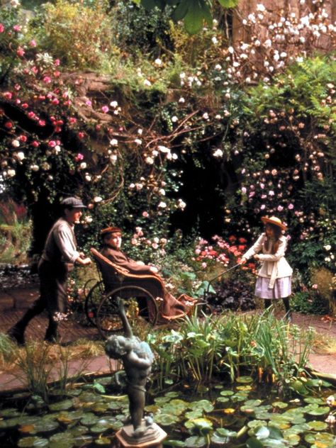 Secret Gardens, The Secret Garden 1993, Green Academia, Secret Garden Book, Film Images, The Secret Garden, Enchanted Garden, English Garden, Film Stills