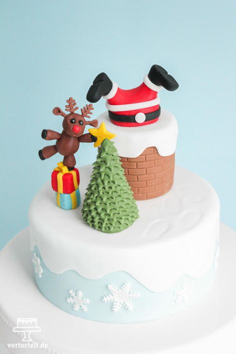 Santa Claus is stuck in chimney - Cake by Lydia ♥ vertortelt.de Reindeer Cake, Happy Christmas Wishes, Santa Cake, Christmas Themed Cake, Cake Christmas, Christmas Cake Designs, Christmas Cake Topper, New Year's Cake, Custom Desserts