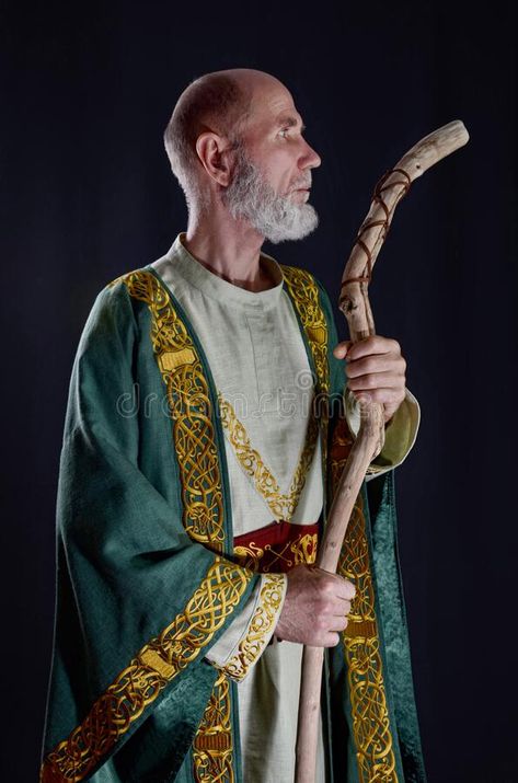 Powerful Wizard Holds A Wooden Magic Staff Stock Image - Image of fantasy, magic: 209413661 Hand Holding Staff Reference, People Energy, Druid Costume, Wise Wizard, Magic Staff, Viking Tunic, Celtic Clothing, Wizard Costume, Male Pose Reference