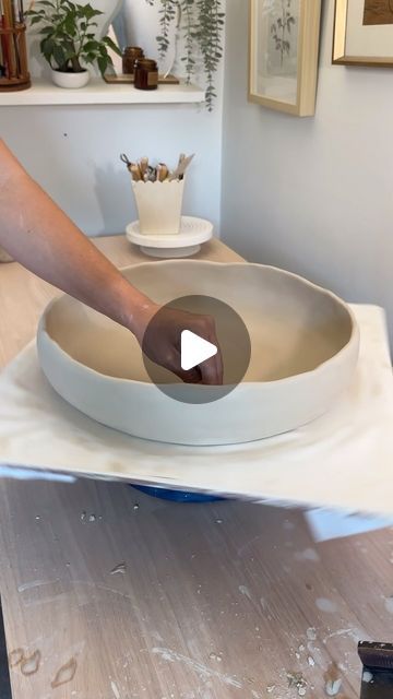 Mine Burgess on Instagram: "Hey everyone! Here’s a look at how I’m making a handmade ceramic coil baking dish.🍰👐 Hope you enjoy watching the process!

#ceramicsofinstagram #ceramicdesign #ceramiclife #ceramiclove #ceramicsart #modernceramics #ceramiclicious #ceramicsmagazine #handbuiltceramics #functionalceramics #ceramiclovers #ceramicsstudio #stonewareceramics #handmadeceramic #contemporaryceramics #ceramicstudio #ceramicart #claylove #claycreations #claylife #claycraft #claymore #claystudio #clayart #potterymaking #functionalpottery #claywork #potteryvideos #handmadepottery #seramik" Ceramics Dishes, Ceramic Hand Building Ideas, Making Ceramics, Handbuild Ceramics, Handmade Dishes, Slab Pottery Ideas Creative, Coiled Pottery, Hand Built Ceramic Plates, Ceramic Making