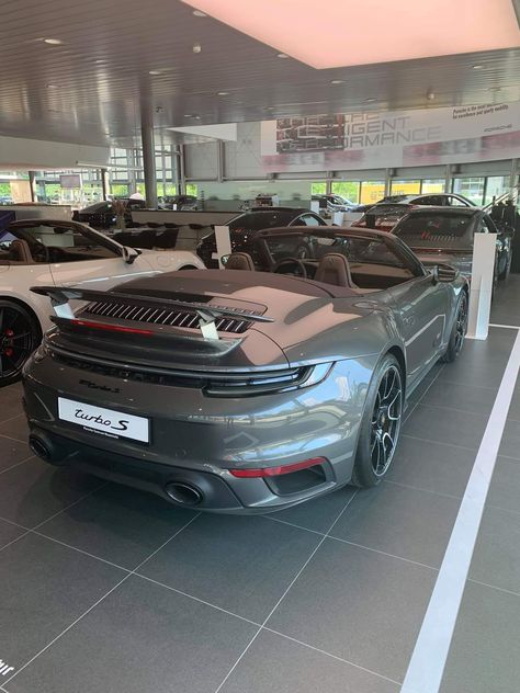 0 to 100km/h in 2.8s 🤤  🚘: 2020 Porsche 992 Turbo S Cabrio 3.7L F6 twin-turbo (641hp, 800nm) Top Speed: 330km/h(205mph) Porsche Cabrio, Porsche 992 Turbo S, 992 Turbo S, Mercedes Wallpaper, Porsche 992, Turbo S, Love Car, Future Car, Twin Turbo