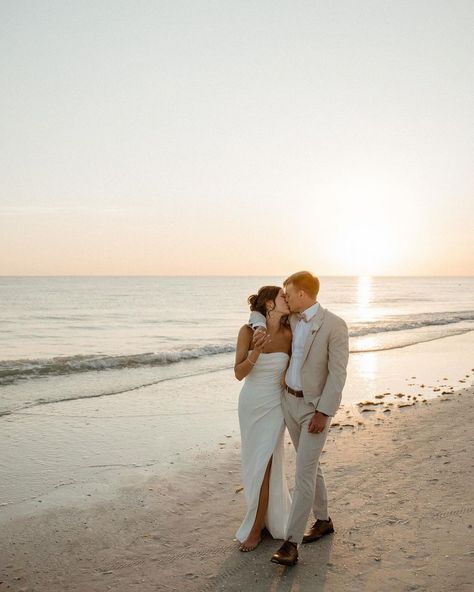 Golden hour by the ocean and a beautiful couple - @carolynrowephotography couldn’t have captured this wedding day any better 😮‍💨. Go see more of her stunning work on IG! 💍 . . . . . . . #BeachWeddingMagic #weddingphotography #weddinginspiration #weddingphotographer #weddingday #sunset #beachwedding #stv Sunset Beach Elopement, Golden Hour Beach Couple Photoshoot, Bride Beach Photoshoot, Simple Beach Wedding Photos, Beach Wedding Couple Photos, Wedding Photos On The Beach, Wedding Picture Ideas Beach, Beach Photoshoot Couple Picture Ideas, Beach Sunset Photoshoot Couple