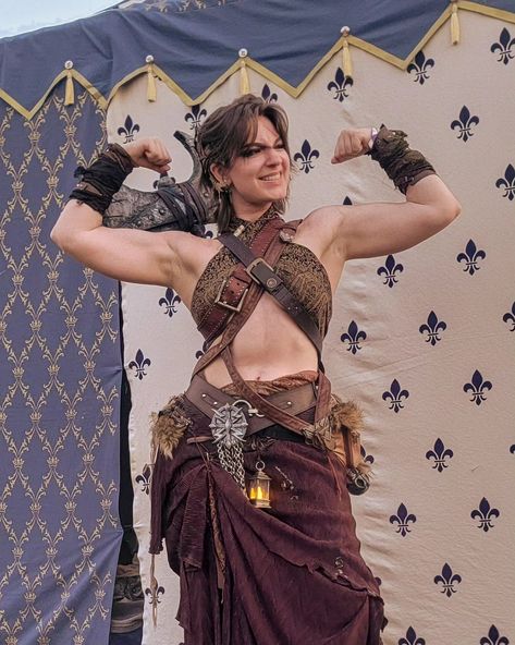 Ren Fest Barbarian, Barbarian Woman Outfit, Female Barbarian Cosplay, Barbarian Ren Faire, Ren Faire Barbarian, Barbarian Makeup Female, Barbarian Costume Women, Ren Fair Ideas, Dungeon Outfit