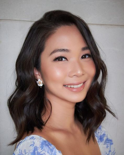 Balayage, Simple Makeup Looks Natural Filipina, Wedding Makeup Natural Asian Brides, Asian Bride Natural Makeup, Asian Bridal Makeup Looks, Wedding Makeup Douyin, Soft Glam Makeup Asian Round Face, Indian Wedding Makeup Bridal Looks Hair Styles Asian Bride, Natural Soft Glam Makeup Asian