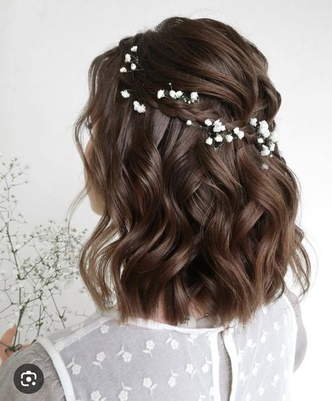 Ideas Bautizo, Sanggul Modern, Quinceanera Hairstyles, Shoulder Hair, Short Wedding Hair, Penteado Cabelo Curto, Wedding Hair And Makeup, Shoulder Length Hair, Homecoming Hairstyles