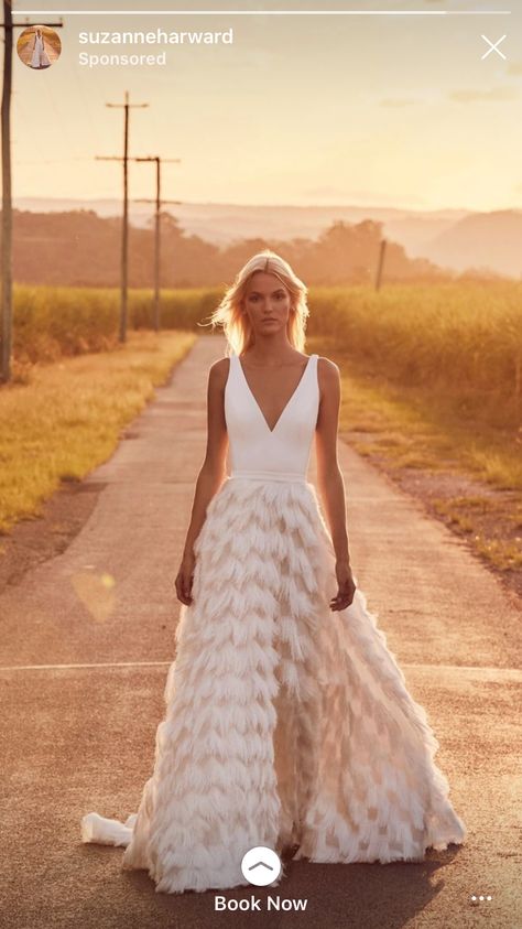 Wedding Dress Feather Skirt, Wedding Dresses Feathers, Wedding Dress Feathers, Ethereal Images, Feathered Wedding Dress, Wedding Garments, Champagne Weddings, Feather Wedding Dress, Wedding Feathers