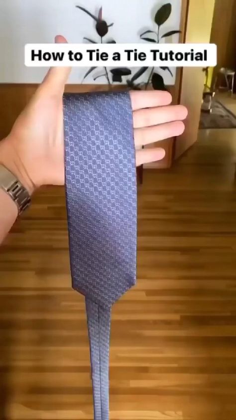 Tutorial Memakai Dasi, Tie Folding, Necktie Tutorial, Outfit Tricks, Tie A Tie Easy, Couple Snaps, Simpul Dasi, Tie Tutorial, Tie A Necktie