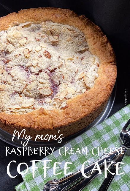 Raspberry Cream Cheese Coffee Cake, Irish Soda Bread Muffins, Raspberry Coffee Cakes, Cheese Coffee Cake, Crumb Cakes, Raspberry Cream Cheese, Cream Cheese Coffee Cake, Raspberry Desserts, Raspberry Cream