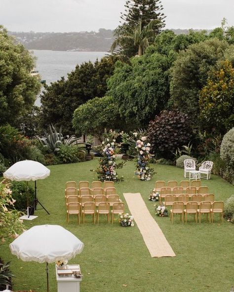 LITTLE LANE EVENTS on Instagram: "Dream set up at the stunning Lindesay house for our lovers Tash and Jody.⁠ ⁠ Photographer⁠ @allumeWeddings⁠ Signage⁠ @mycreativespaceau⁠ Florals⁠ @willow_and_bear⁠ Coordination + Styling @littlelaneevents⁠ ⁠ .⁠ .⁠ .⁠ .⁠ .⁠ .⁠ #littlelaneevents #littlelaneeventssydney #eventssydney #weddings #australianweddings #northernbeachesweddings #weddingstylist #weddingstylistsydney #weddingplanner #weddingplannersydney #weddings2022 #eventstyling #eventstylingsydne" Magic Wedding, Small Outdoor Wedding, Backyard Wedding Decorations, Backyard Wedding Ceremony, Small Weddings Ceremony, Small Backyard Wedding, Bear Wedding, Garden Theme Wedding, Dream Wedding Decorations