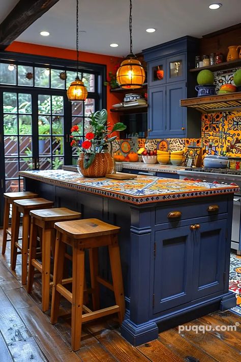 Mexican Tile Kitchen, Mexican Home Decor, Mexican Home, Mexican Tile, Casa Vintage, Mexican Decor, Dream House Interior, Kitchen Tiles, Dream House Decor