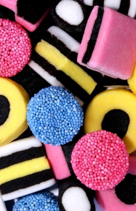 Candy Background, Candy Poster, Liquorice Allsorts, Iphone Art, Candy Art, Black Licorice, Dutch Recipes, Candy Girl, Pick And Mix