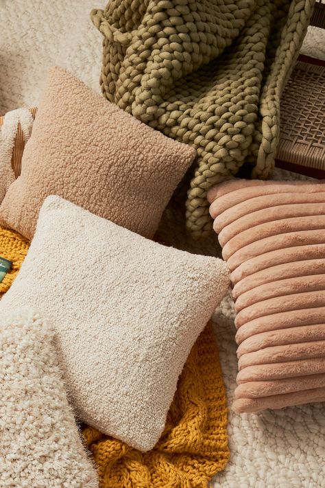 Who's excited to be chin-deep in fuzzy pillows and cable knit blankets for the foreseeable future? Nesting season is here and we are READY! Tap the link to shop candles, lamps, throw blankets, and all our favorite products for warming up your home. #AmazonHome #FoundItOnAmazon Aesthetic Pillows, Fuzzy Pillows, Fall Bedroom Decor, Cozy Fall Bedroom, Fall Bedding, Fall Throw Pillows, Bantal Sofa, Fall Bedroom, Boho Throw Pillows