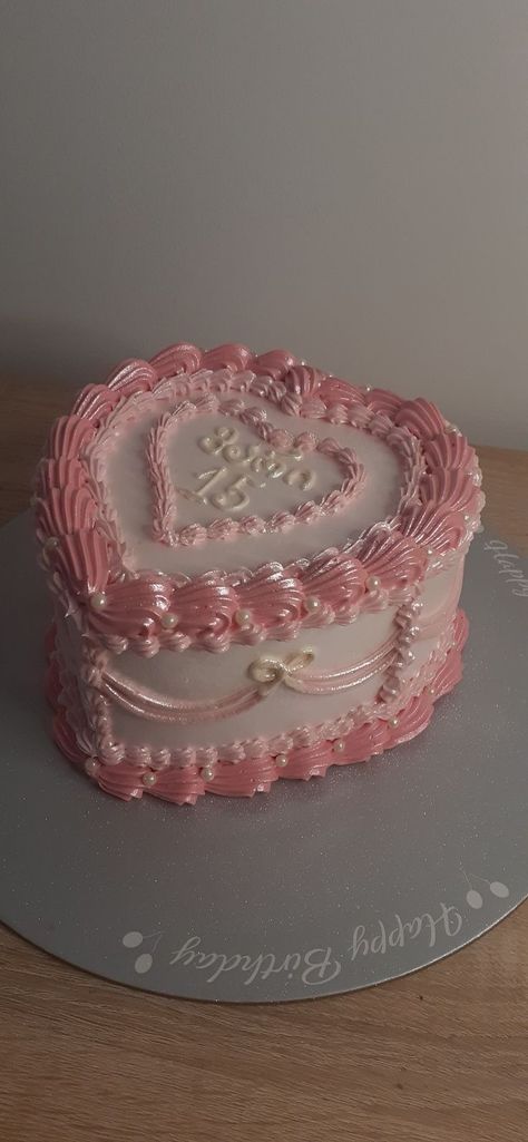 Aesthetic Birthday Cake Girl, Pink 21st Birthday Cake Ideas, Coquette Birthday Cake 15, Pink Fancy Cake, Vintage Sweet 16 Cake, Birthday Cake Inspo Pink, Birthday Cake Love Heart, Women’s Birthday Cake Ideas, Cake Ideas Pink And White