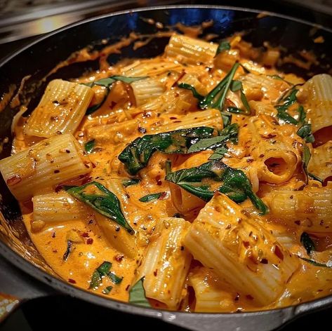 Vegan Creamy Tomato Pasta w/ Spinach and Basil