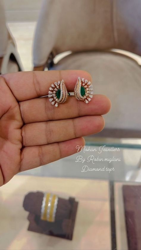 Diamond Rings Indian Design, Diamond And Gold Earrings, Latest Diamond Earrings Design, Diamond Studs Indian, Real Diamond Pendant Set, Earrings Design Gold, Earrings Gold Indian, Diamond Earrings Indian, Diamond Studs Earrings