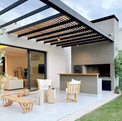 Modern Patio Design, Backyard Kitchen, Budget Patio, Modern Backyard, Modern House Exterior Colors, Terrace Design, Modern Patio, Design Exterior, Outdoor Pergola