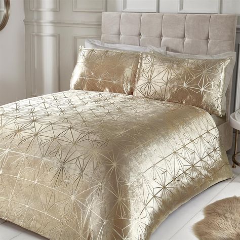 Buy Sleepdown Foil Printed Geo Crushed Gold Velvet Luxury Duvet Set at Home Bargains Bed Design Images, Gold Duvet Cover, Glam Bedding, Luxury Duvet Sets, Guest Bedroom Office, Beautiful Bed Designs, Gold Duvet, Simple Bed Designs, Bed Backrest