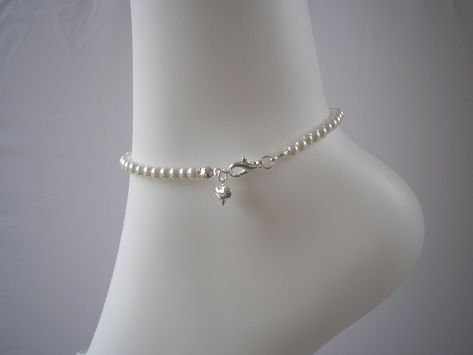 Simplistic Jewelry, Pearl Ankle Bracelet, Silver Anklets Designs, Anklet Designs, Pearl Anklet, Bracelet Dainty, Puffed Heart, Silver Anklets, Ankle Bracelet