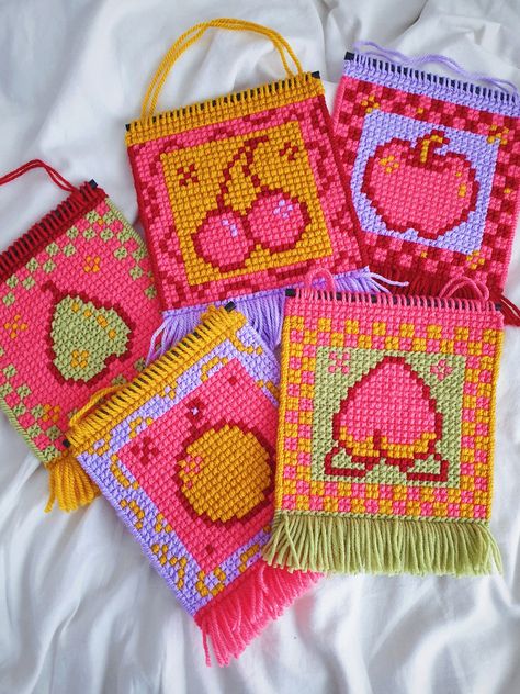 Crochet Patterns Tapestry, Mode Crochet, Pixel Crochet, Tapestry Crochet Patterns, Pola Kristik, Crochet Tapestry, Spark Joy, Diy Crochet Projects, Cross Stitch Patterns Free