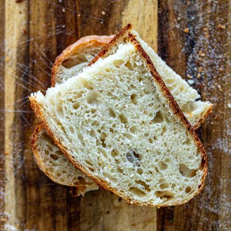 What to do with stale sourdough bread? Find here recipe suggestions to avoid food wasting and use sourdough bread leftovers. Uses For Sourdough Bread, What To Do With Leftover Sourdough Bread, Leftover Sourdough Bread, Stale Sourdough Bread Recipes, Sourdough Bread Meal Ideas, Leftover Sourdough Bread Recipes, Stale Bread Recipes, Tortilla Recipe, Meal Suggestions