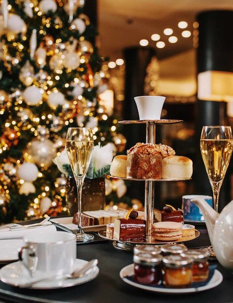 Best Christmas Afternoon Teas in London, 2018 Guide Bulgari Hotel London, Christmas Party Finger Foods, Bulgari Hotel, Christmas Afternoon Tea, Afternoon Tea In London, Christmas Party Snacks, Tea In London, Christmas Desserts Party, Afternoon Tea London