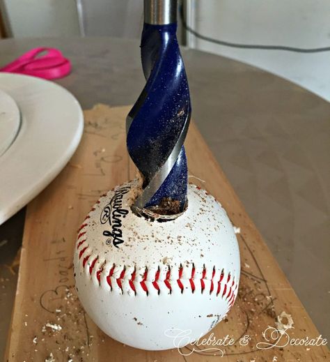 It is time for Baseball again!  For me that means it is time for some baseball crafts!  I like baseball, the Summer weather, the green grass field, th… Baseball Crafts Diy, Baseball Ornaments Diy, Baseball Project, Baseball Table, Opening Day Baseball, Baseball Ornaments, Baseball Wreaths, Green Grass Field, Baseball Christmas