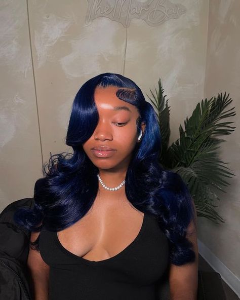 Ashimary Hair | Glueless 360 Invisi-Strap™ Wig on Instagram: "This eatssss😍😍🔥🔥 Ocean blue color is too too pretty💙💙 Cr: mareemdn  👀Hair Info : Ocean blue 13x4 Lace Frontal Wig 22'' Follow US and DM get exact link~😘 ✈5-7days worldwide shipping . . . . . . #ashimaryhair #ashimarywig #ashimaryreviews #beautynolimits #wiginstall #haircolor #coloredwig #bluehair #bodywavehair #wandcurls" Frontal Wig Hairstyles, Lace Fronts, Birthday Hairstyles, Wig Styling, Frontal Hairstyles, Pretty Hair Color, Hot Hair Styles, Dope Hairstyles, Front Lace Wigs Human Hair