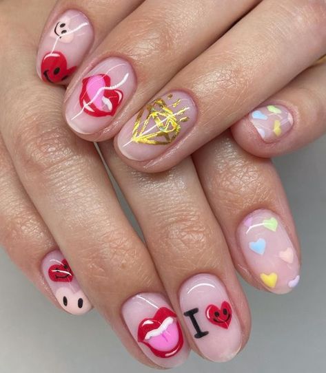 🅰🆄🅳 | 🅾🅺🅲 on Instagram: "❤️ Valentine fun time 💕 I honestly love doing hearts and smiley faces lol they’re so cute 🥰🥰🥰 These were so freaking fun! . . . . . . . . . ✨ #okcnails #nailinspo #nailsofinstagram #oklahomacity #nailsoftheday #nailsoftheweek #nailsonfleek #nailsnailsnails #naillovers #naildesign #nailart #nailtechs #naillove #cutenails #nails #thegelbottle #claws #nailsfordays #art #nailsofoklahoma #manicure #art #gelbottleinc #hands #handlove #keepitlocal #keepitlocalok #loca Smiley Face Flower Nails, Funky Heart Nails, Pink Happy Face Nails, Gel Nail Designs Smiley Face, Groovy Valentines Nails, Shiny Nails, Heart Nails, Valentine Fun, Nails On Fleek