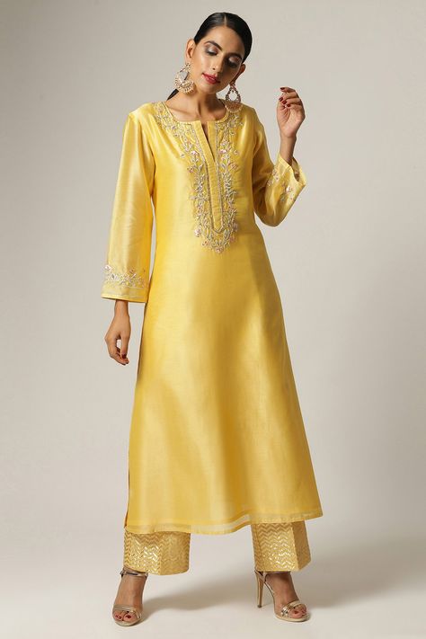 Buy Anantaa by Roohi Yellow Embroidered Silk Chanderi Kurta Online | Aza Fashions डिजाइनर कपड़े, Trouser Suit, Yellow Silk, Silk Trousers, Dress Indian Style, Salwar Kameez Designs, 2018 Fashion, Indian Designer Outfits, Kurta With Pants