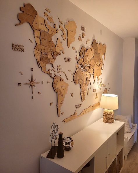 World Map Decor Living Room, Map Wall Art Bedroom, Wooden World Map, World Map Wall Decor, Neutral Bedroom Decor, Colourful Living Room Decor, Art Bedroom Decor, World Map Decor, Travel Wall Decor