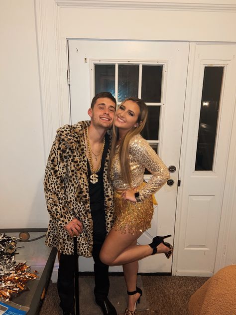 gold digger
DIY costume Prostitution Outfit Women, Gold Digger And Pimp Costume, Gold Digger And Rich Man Costume, Gold Digger Couples Costume, Pimps Party Theme, Gold Digger Halloween Costume Couple, Gold Digger Couple Costume, Good Digger Halloween Costume, Pimp And Hooker Costume Couple