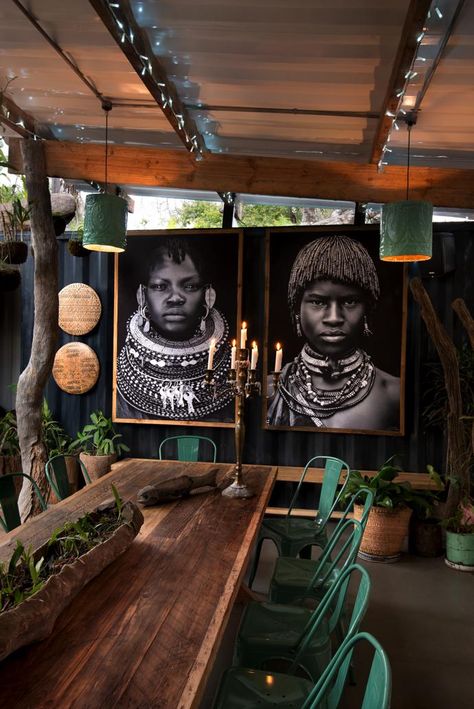 African Themed Restaurant Interior, Caribbean Bar Design, African Cafe Design, Hipster Bar Design, African Cafe Interior Design, African Restaurant Design Interiors, Eatery Interior Design, African Bar Design, Jamaican Restaurant Design