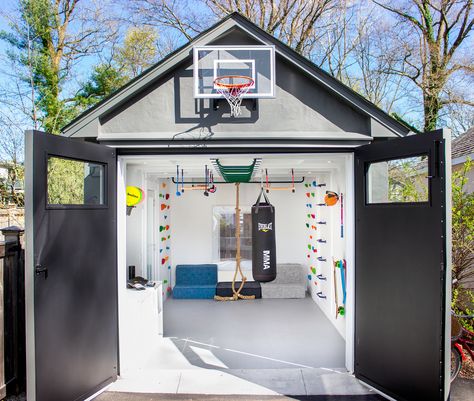 Space of the Week, Garage Home Gym Shed, Gym Shed, Small Home Gym Ideas, Backyard Gym, Small Home Gym, Gym Room At Home, Home Gym Design, Playroom Design, Gym Room