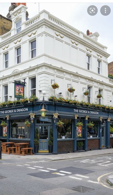 Fitzrovia London, Bar Restaurant Design, Architecture Restaurant, Cafe Exterior, Uk Pub, Restaurant Exterior, London Buildings, Design Café, Storefront Design