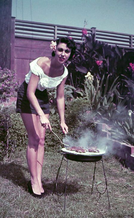 BBQ gal Retro Barbecue, Womens Outdoor Fashion, To My Father, Evolution Of Fashion, Old Spice, Vintage Camping, All I Ever Wanted, Bygone Era, Baby Boomer