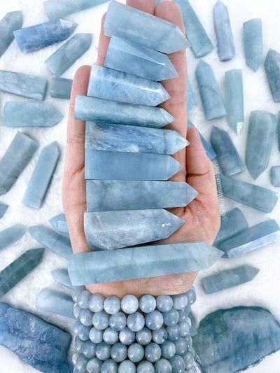 Sky Blue Aesthetic, Lavender Rose Quartz, Diy Beach Decor, Natural Cave, Rose Quartz Color, Light Blue Aesthetic, Honey Calcite, Blue Calcite, Orange Calcite