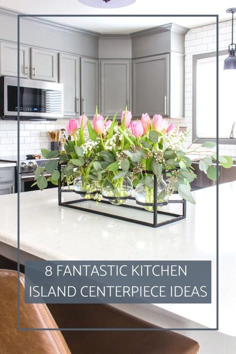 Kitchen Island Centerpiece Ideas, Island Centerpiece Ideas, Kitchen Island Decorating Ideas, Tulpen Arrangements, Kitchen Island Centerpiece, Kitchen Island Decor Ideas, Tulips Arrangement, Spring Flower Arrangements, Spring Arrangements