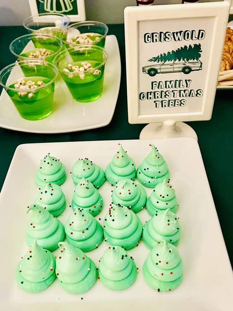 Christmas Vacation Drinks, Leprechaun Visit, Griswold Family Christmas Party, Griswold Christmas Party, Christmas Vacation Costumes, Work Christmas Party Ideas, Griswold Christmas Vacation, Christmas Vacation Party, Vacation Dinner