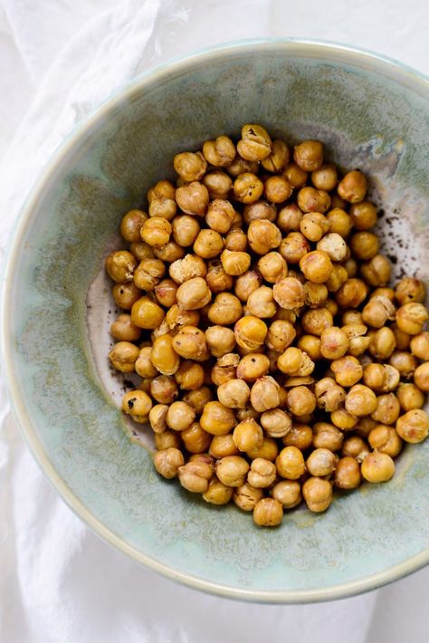 Crispy Garbanzo Beans, Crispy Air Fryer Chickpeas, Air Fryer Chickpeas, Garbonzo Beans, Deep Fried Food, Chicken Caesar Salad, Low Fat Diets, Garbanzo Beans, Canned Chickpeas