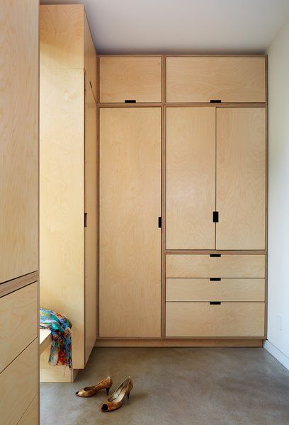 Best 60+ Modern Storage Closet Storage Type Design Photos And Ideas -… - Dwell Modern Storage Ideas, Plywood Design, Plywood Interior, Ceiling Storage, Plywood Cabinets, Storage Closet, Efficient Storage, Build A Closet, Closet Cabinets