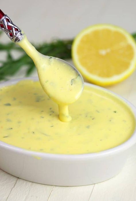 Make Ahead Bernaise Sauce, Bernaise Sauce Easy Blender, Easy Bernaise, Bernese Sauce, Bernaise Sauce Recipe, Steak Sauce Easy, Bearnaise Sauce Recipe, Bernaise Sauce, Steak Sauce Recipes