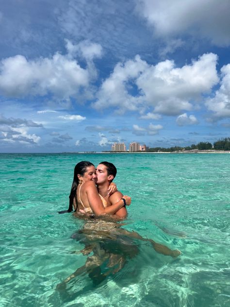 Aesthetic Romantic Couple, Couple Vacation Pictures, Couple Beach Poses, Poses Reference Photo, Romantic Beach Couple, Couples Vacation Photos, Beach Couple Poses, Beach Pictures Inspo, Bahamas Pictures