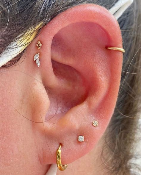 Dainty Earscapes, Dainty Ear Styling, Double Forward Helix Piercing Studs, Double Anti Tragus Piercing, Faith Piercing, Ear Constellation Piercings, Triangle Ear Piercing, Elegant Ear Piercings, Ear Piercing Layout