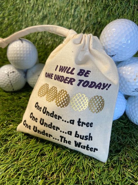 [AffiliateLink] This Is A Fun Gift For Any Keen Golfer, It's A Bag For Your Tees, I'm Sure It Will Be A Talking Point At Any Golf Club. This Bag Is Cream Cotton, With Drawstring, The Size Is 10Cm Width X 87 Cm Length It Will Hold Many Many Tees Of All Sizes, (Tees Not Included) #funnygolfgiftsformen Golf Swag Bags, Golf Diy Gifts, Golf Centerpieces, Golf Tee Holder, Birthday 28, Golf Tournament Gifts, Golf Crafts, Golf Theme Party, Outing Ideas